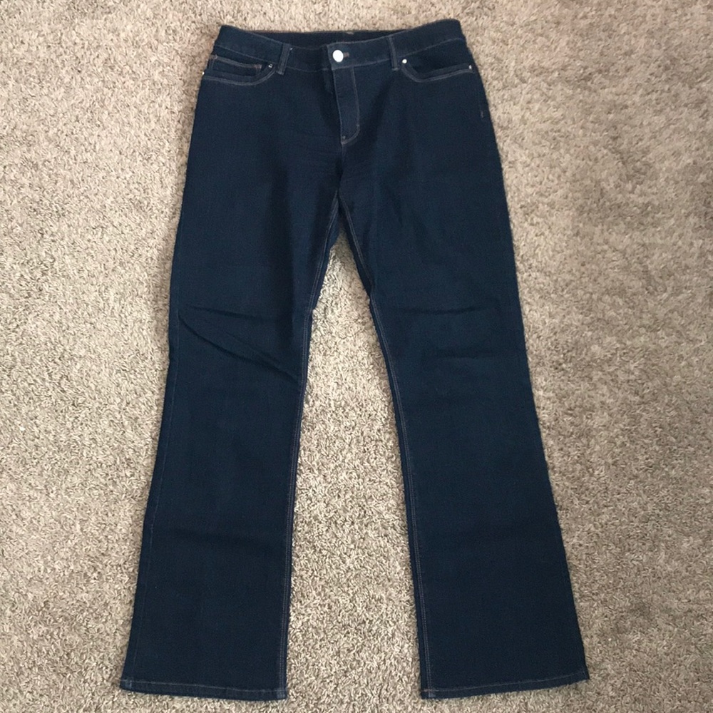 White House Black Market bootleg Jean. Size 14